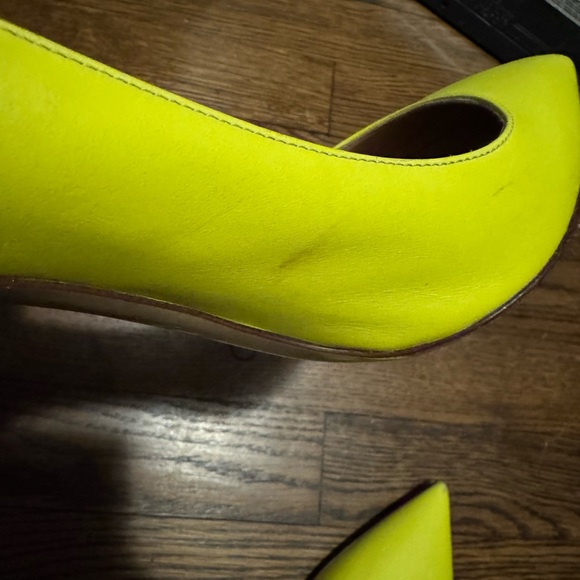 Valentino rockstud heels. Yellow/lime neon - Picture 7 of 13